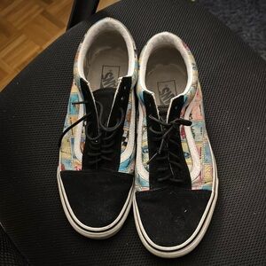 Colorful Graphic Low-Top Sneakers